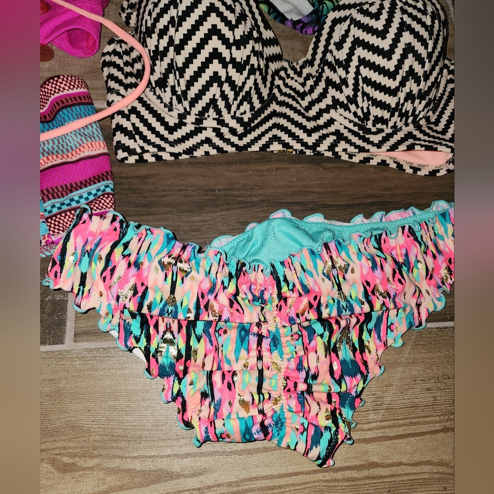 Bikini Bundle - Picture 11 of 16